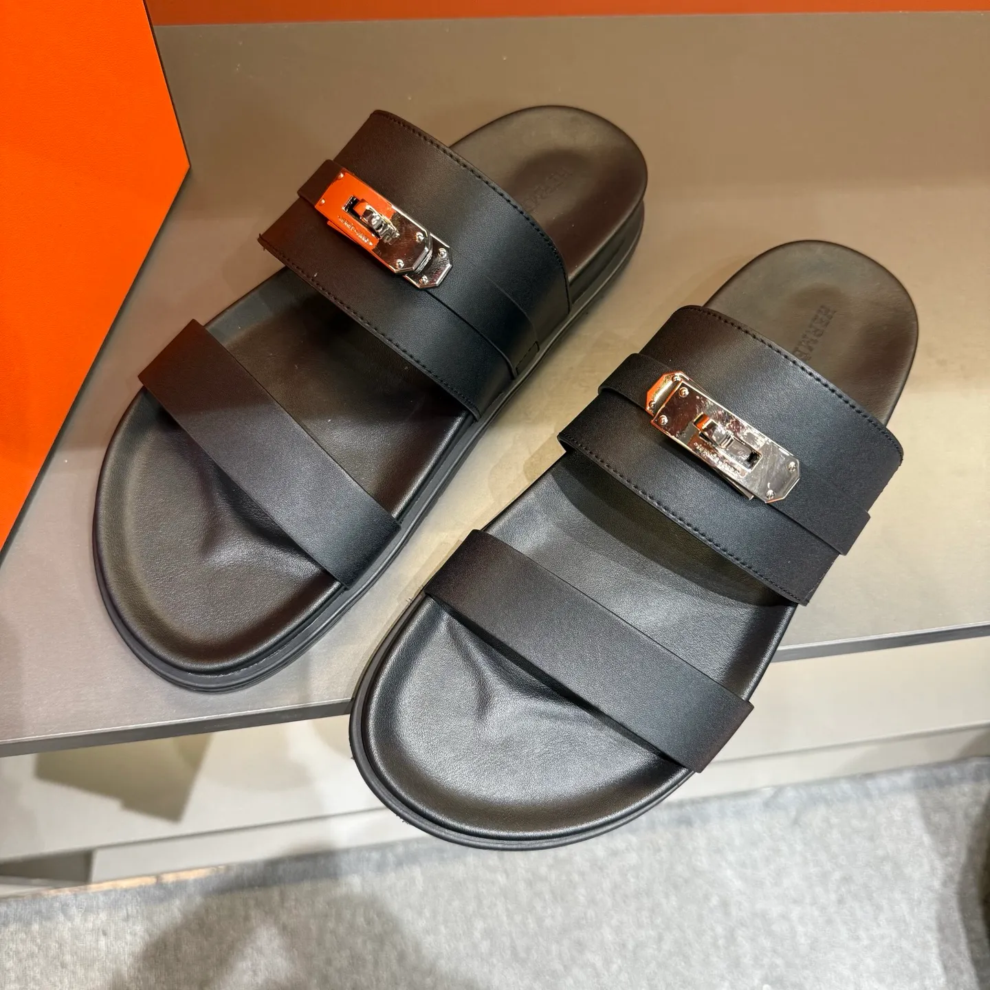 Men's shoes 💰300, size 38-45, the new 2014 summer Hermes shoes are the same as the original ones, handmade by masters! ❥High-end customization, exclusive products, the highest version in the industry⚠❥Using: Hermers upper: (pursuing top walking comfort) ✨Top quality on sale━━━━Hermes━━━━━